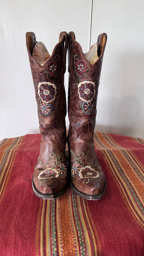 VINTAGE TYLER “USED FINISH” BOOTS 7.5