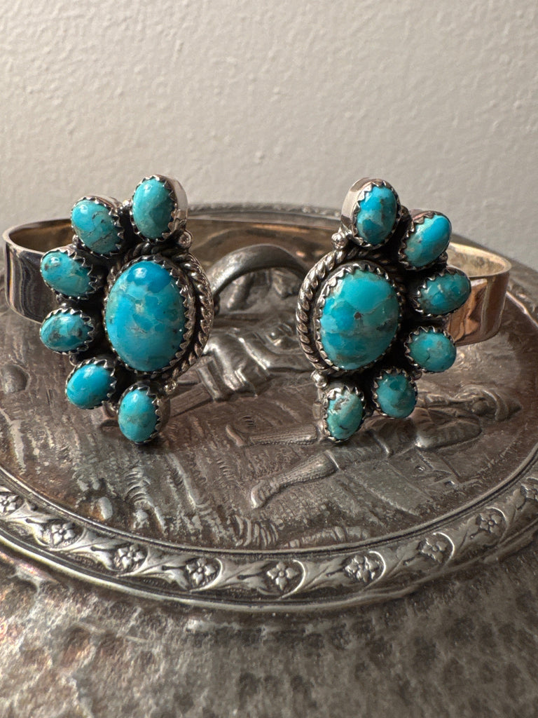 Hada Collection Sterling Silver Kingman Turquoise Cuff Bracelet