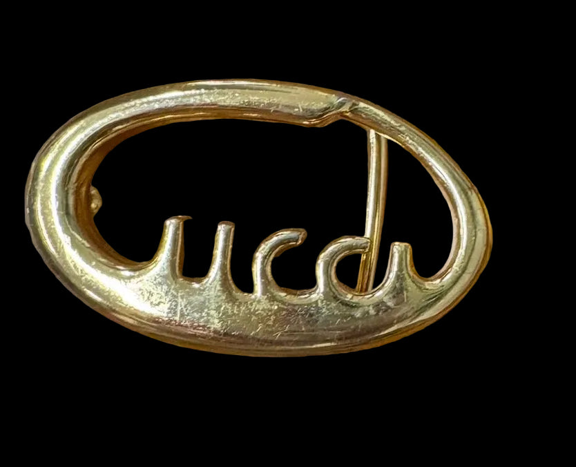 Vintage Gucci Script Oval Belt Buckle