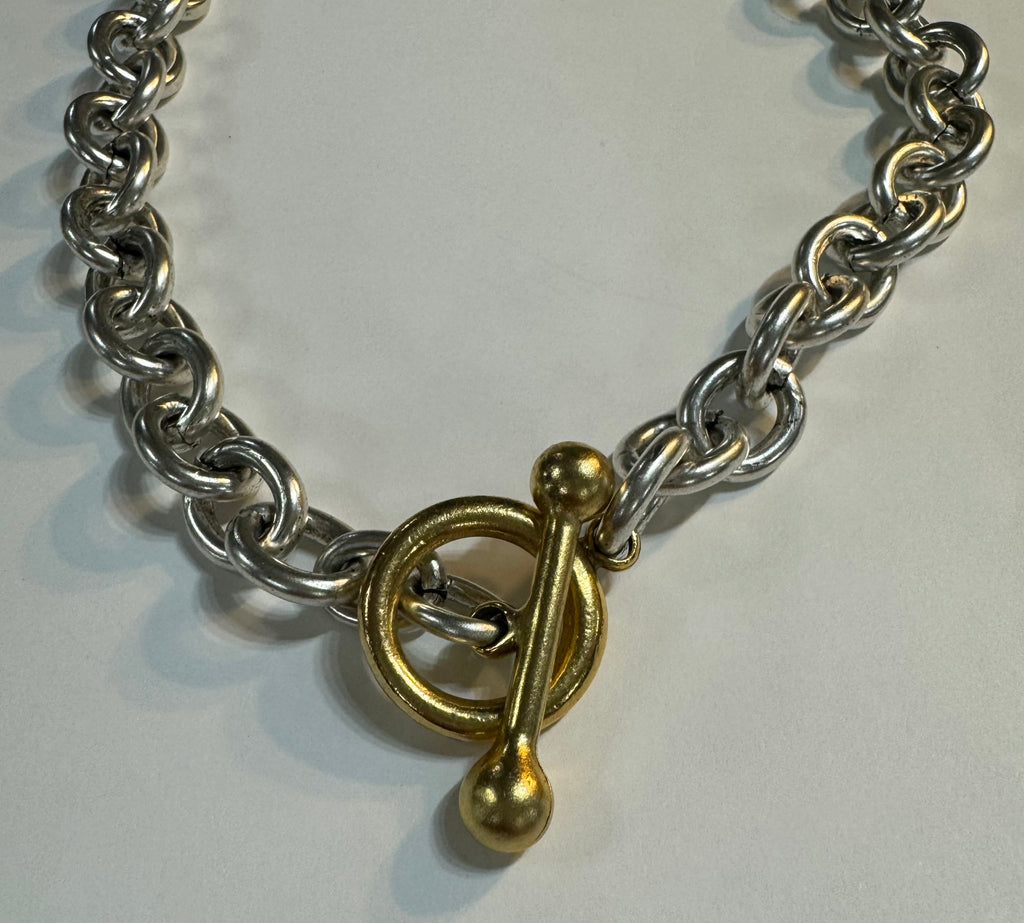 Silver Chunky Chain Gold Closure