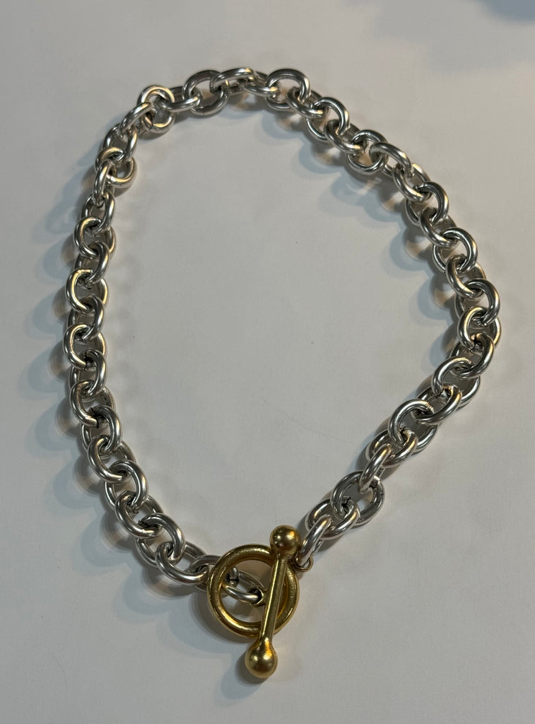 Silver Chunky Chain Gold Closure