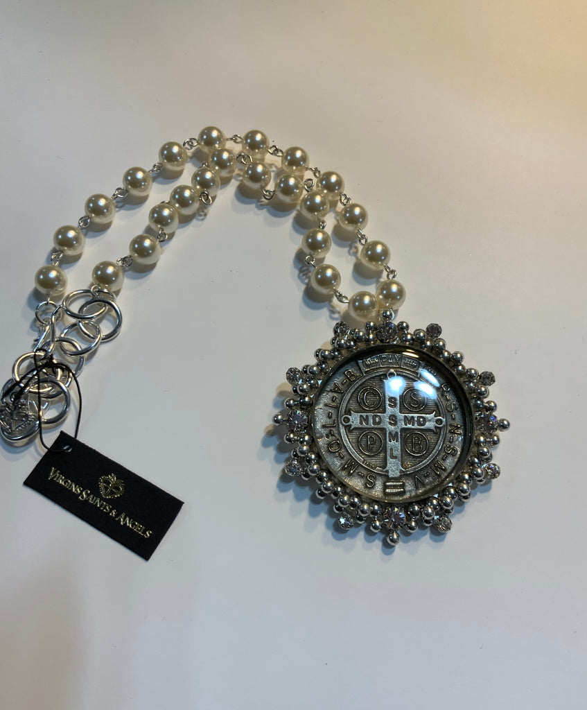 Grande San Benito Medallion Pearl Choker Silver