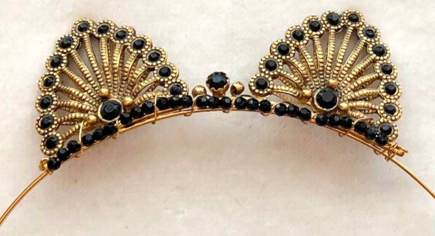 Tiara Black Gold