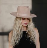Gigi Pip Monroe Nude