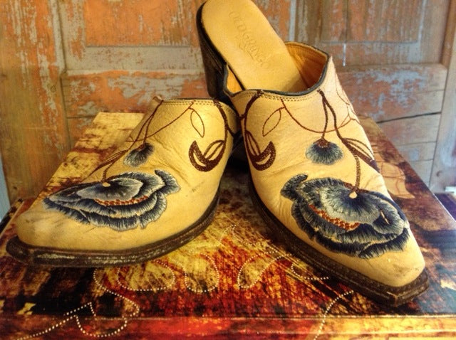 Old Gringo Mule Blue Flower Size 6