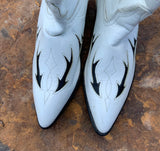 Vintage White Boots with Black Arrows 8M