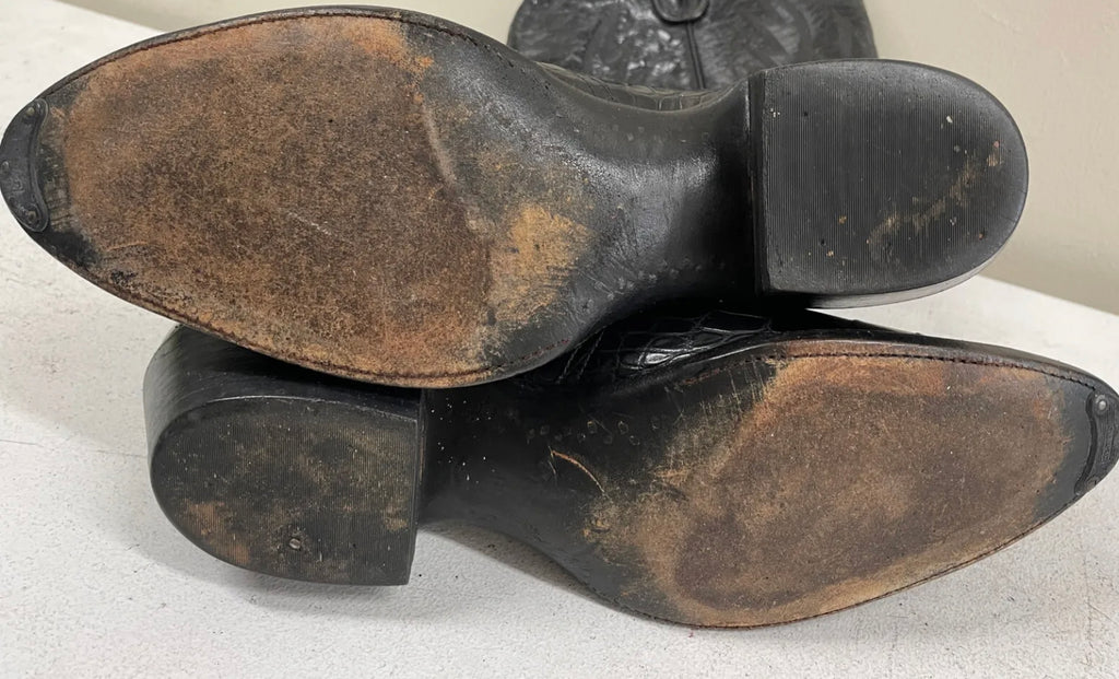 Immaculate Cayman Belly Boots 12D