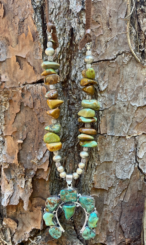 Turquoise Horse Shoe Necklace