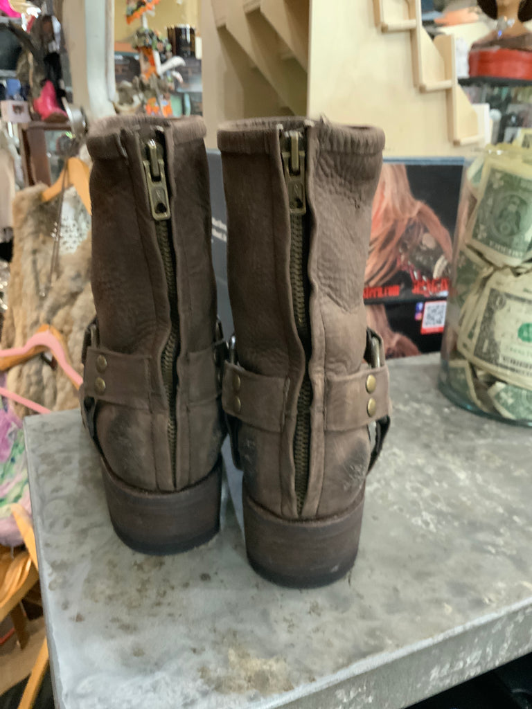 Men’s Old Gringo Harness 1/2 Boots 8D or 10 D