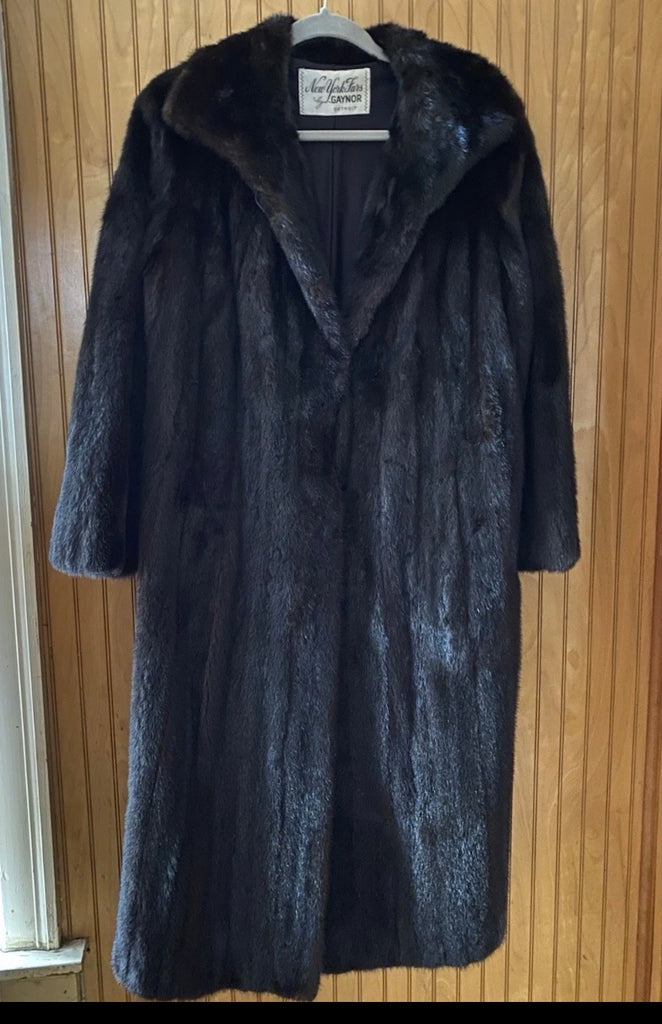 Black Mink Coat Female Pelts Vintage S/M