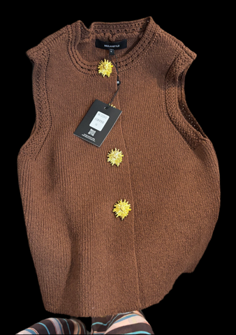 Sleeveless Top Gold Buttons