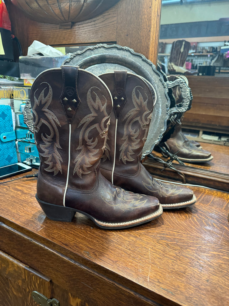 Ariat Cross Brown Boots 8.5 EUC Wall Street Western