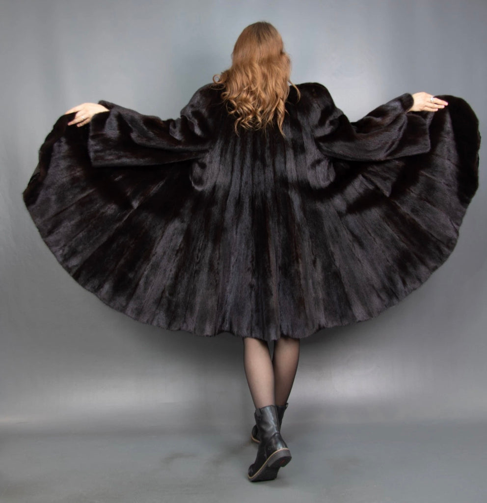 Saga Mink Female Fully Let Out Incredible Sweep Coat