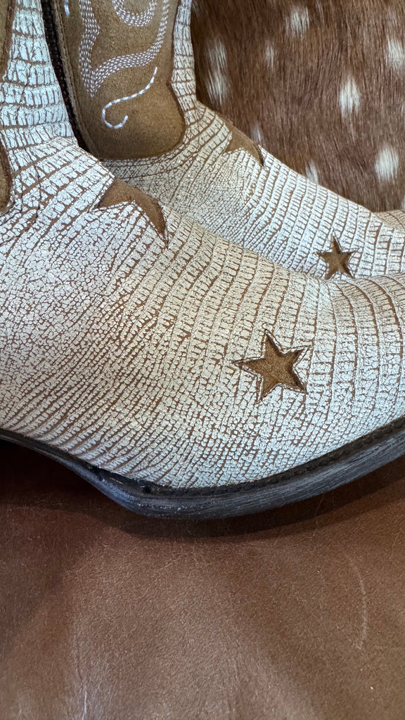 YKY Old Gringo Jena Star Inlay Crackle Boots 8