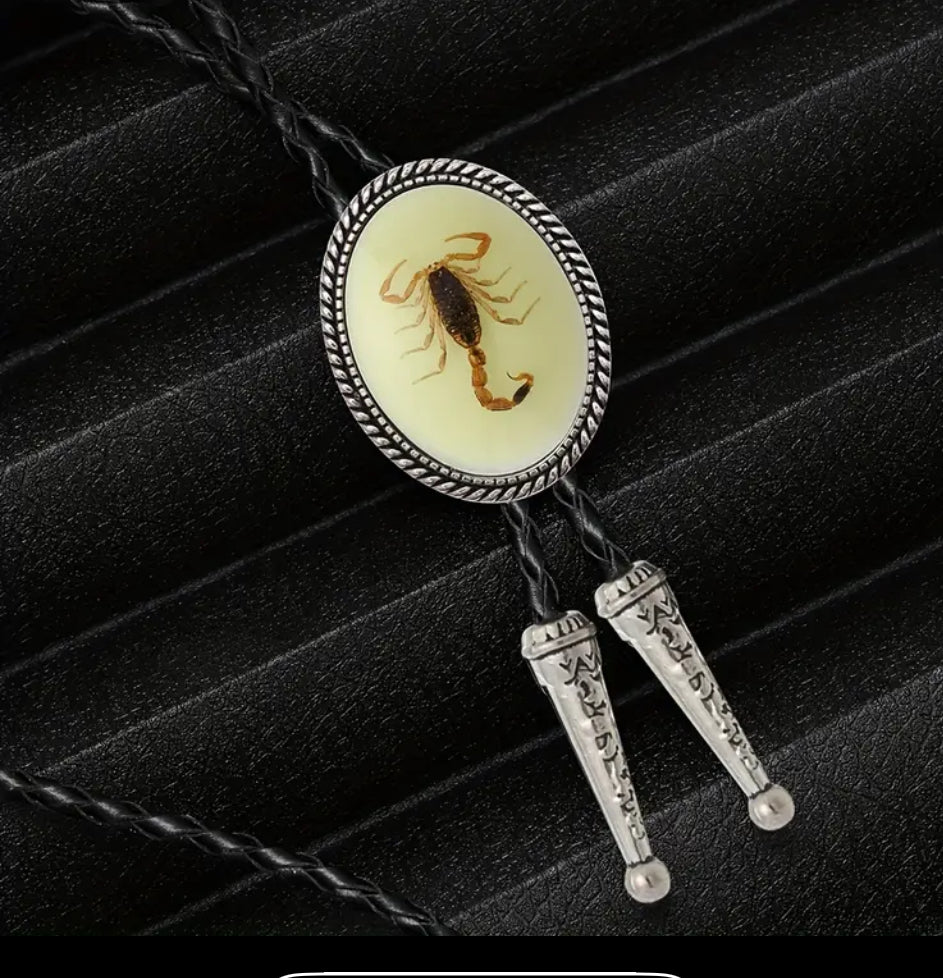Scorpion Bolo