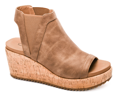 Easy On Tan Oil Sandals