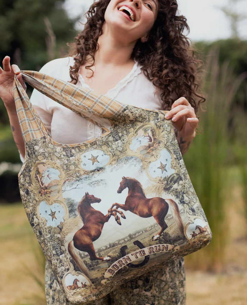 BORN TO RUN TOTE HORSES