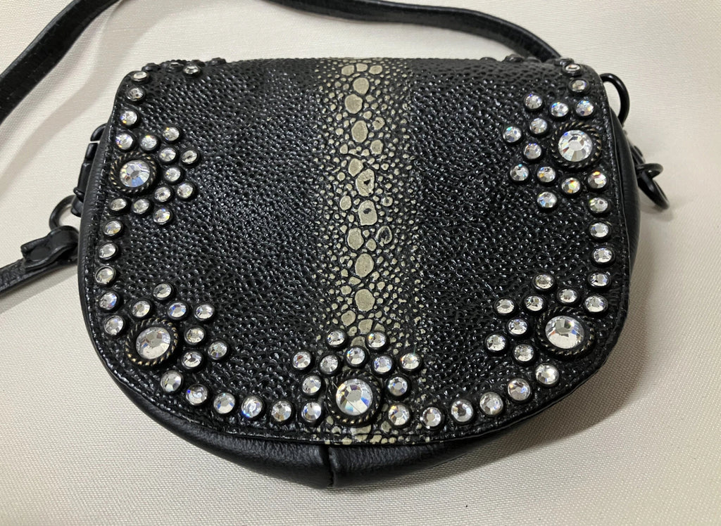 New Vintage Kippys Leather Crystal Purse