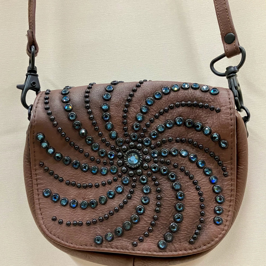 New Vintage Kippys Leather Crystal Purse