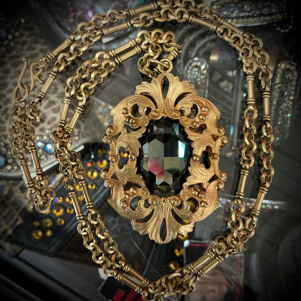 Audrey Diva Gold/Smoky Necklace