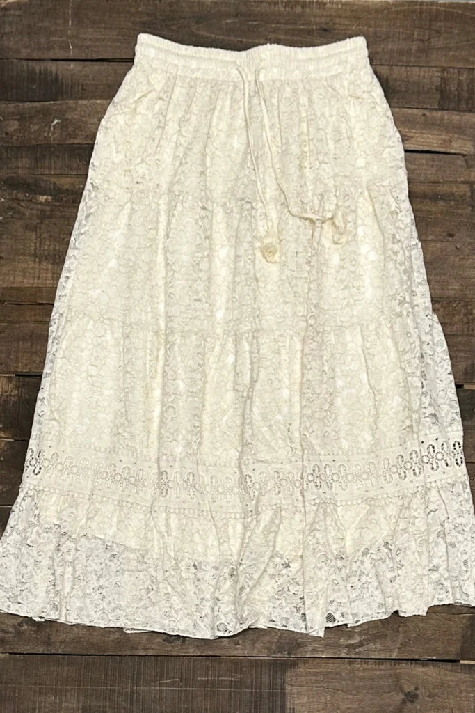 Romantic Views Lace Skirt - Parchment