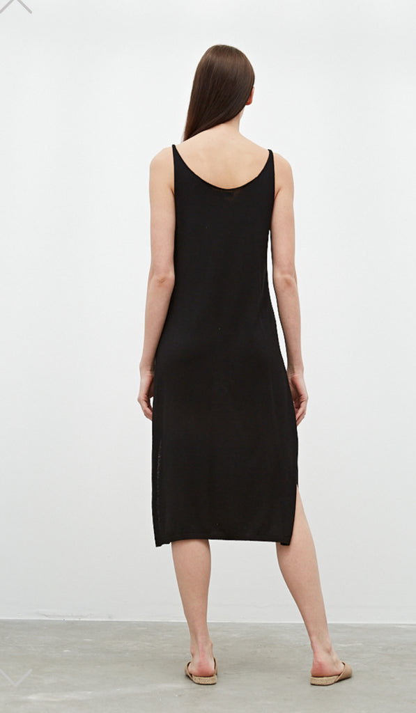 SIDE SLIT KNIT DRESS