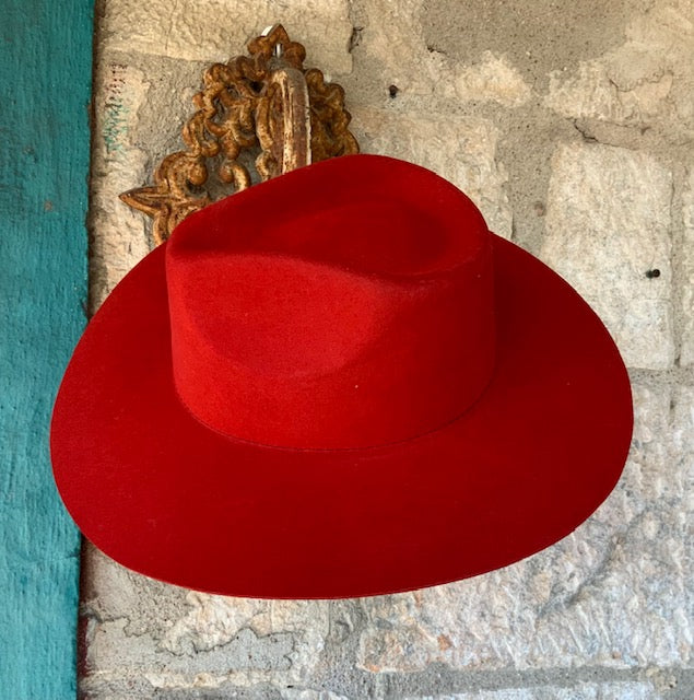 Red Pinch Front Cowboy Hat