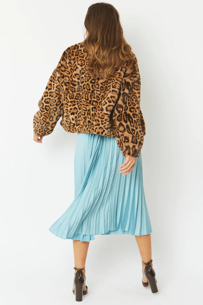 Luxurious Leopard Print Faux Fur Jacket